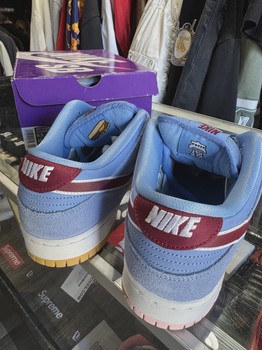 Nike SB Dunk Low Philadelphia Phillies • Pre-Owned [2285] - view 3