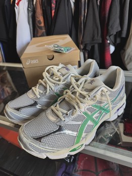 ASICS Gel-Cumulus 16 Tomo Summit Exclusive Cream Malachite Green • Pre-Owned [5476] - view 3