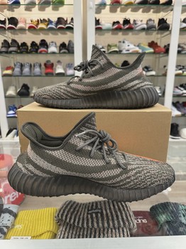 adidas Yeezy Boost 350 V2 Carbon Beluga • Pre-Owned [0841] - view 7