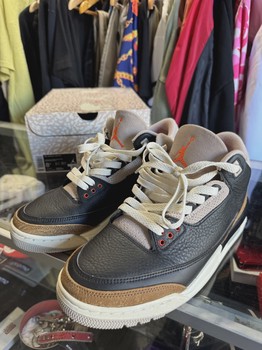 Air Jordan 3 Retro Desert Elephant • Pre-Owned [5420] - view 2