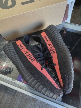 adidas Yeezy Boost 350 V2 Core Black Red • Pre-Owned [8913] - view 4
