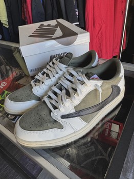 Air Jordan 1 Retro Low Original SP Travis Scott Medium Olive • Pre-Owned [3612] - view 2