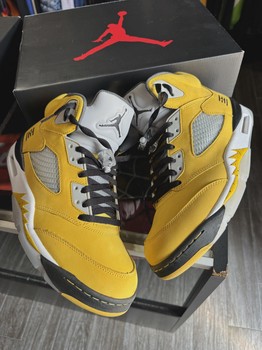 Air Jordan 5 Retro Tokyo T23 (2025) • Pre-Owned [2690] - view 2