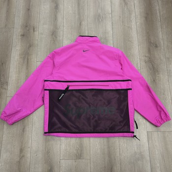 Supreme Nike Trail Running Jacket in Pink. • Pre-Owned [4893] - view 4
