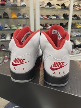 Air Jordan 5 Retro Fire Red Silver Tongue (2020) • Pre-Owned [8115] - view 5