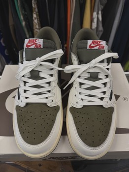 Air Jordan 1 Retro Low Original SP Travis Scott Medium Olive • Pre-Owned [1917] - view 6