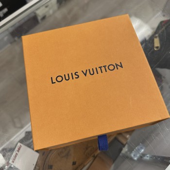 Spray LV initials Reversible Monogram Eclipse Belt size 95/38  (fits 30-32) • Pre-Owned [0048] - view 4
