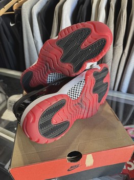 Air Jordan 11 Retro Playoffs Black Red (2019) • Pre-Owned [8500] - view 2