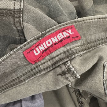 Unionbay Men's Camouflage Cargo Shorts • Pre-Owned [1116] - view 4