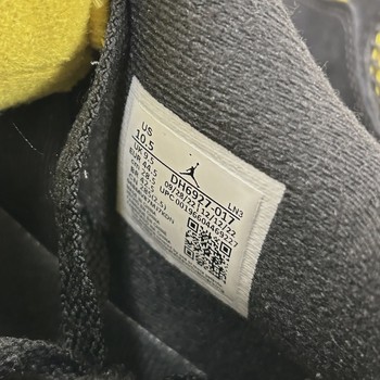 jordan 4 thunder  • Pre-Owned [2375] - view 6