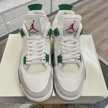 Air Jordan 4 Retro SB Pine Green • Pre-Owned [7965] - view 7