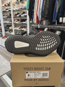adidas Yeezy Boost 350 V2 Yecheil (Non-Reflective) • Pre-Owned [7215] - view 2