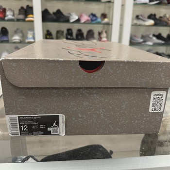 Jordan 4 Retro Taupe Haze • Pre-Owned [2585] - view 3