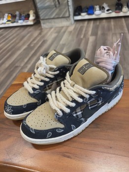Nike SB Dunk Low Travis Scott No Box • Pre-Owned [7543] - view 3