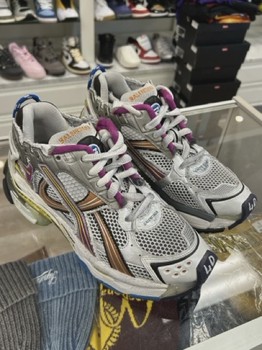 Balenciaga Runner Multicolor No Box  • Pre-Owned [4874] - view 4