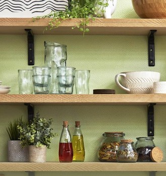 RECYCLED GLASS OIL BOTTLE