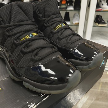 Air Jordan 11 Retro Gamma Blue (2013) • Pre-Owned [7591] - view 2