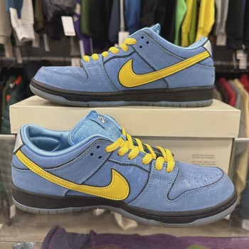 Nike SB Dunk Low The Powerpuff Girls Bubbles • Pre-Owned [1763] - view 2
