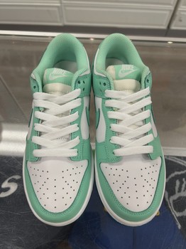 Nike Dunk Low Green Glow no box (Women's) • Pre-Owned [4049] - view 4