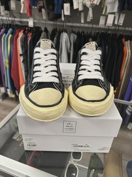 Maison Mihara Sneakers Vintage • Pre-Owned [1902] - view 4