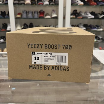 adidas Yeezy Boost 700 Wave Runner • Pre-Owned [3974] - view 5