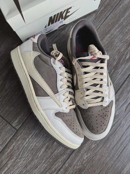 Air Jordan 1 Retro Low Original SP Travis Scott Reverse Mocha • Pre-Owned [7766] - view 2