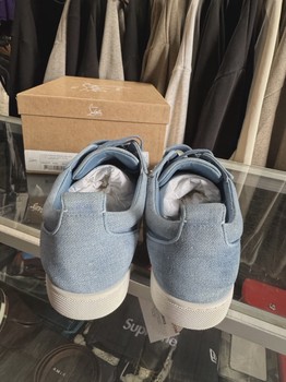 Christian Louboutin Sneaker • Pre-Owned [9873] - view 4