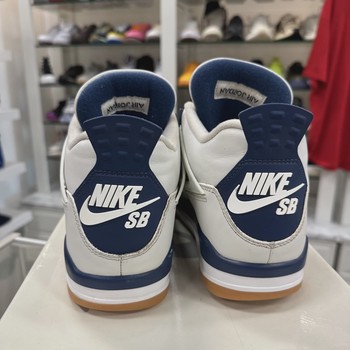 Air Jordan 4 Retro SB Navy • Pre-Owned [6764] - view 5