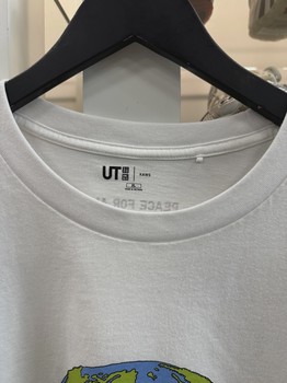 Uniqlo Kaws tee • Pre-Owned [9815] - photo 3