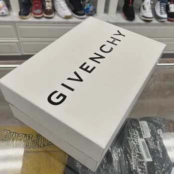 Givenchy City Court 'White Red' Sneakers • Pre-Owned [0126] - view 4