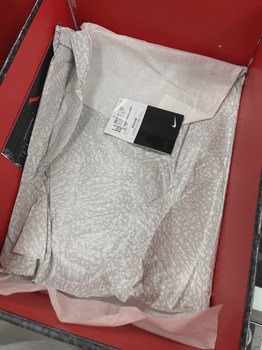 Air Jordan 3 Retro White Cement Reimagined ReStockX • Pre-Owned [2022] - view 2
