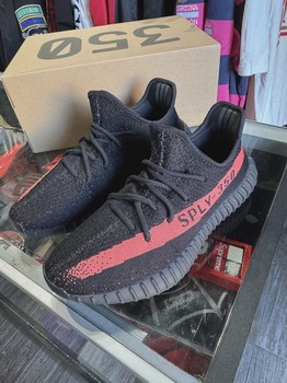 adidas Yeezy Boost 350 V2 Core Black Red • Pre-Owned [8913] - view 2