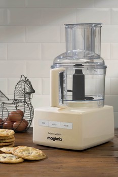 MAGIMIX FOOD PROCESSOR - 4200XL CREAM