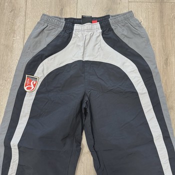 Supreme x Umbro Track Pant Black • Pre-Owned [4893] - view 2