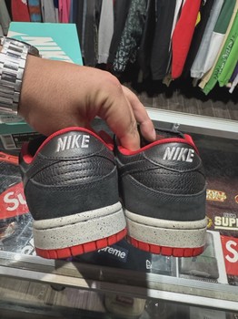 Nike SB Dunk Low Black Cement • Pre-Owned [4155] - view 3