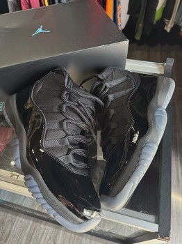 Air Jordan 11 Retro Gamma Blue (2025) • Pre-Owned [5313] - view 2