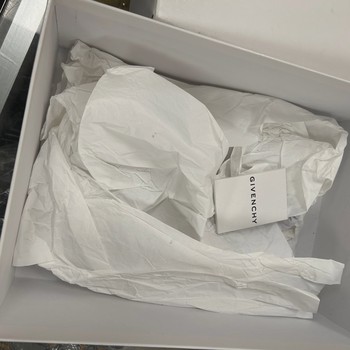 Givenchy City Court 'White Red' Sneakers • Pre-Owned [0126] - view 2