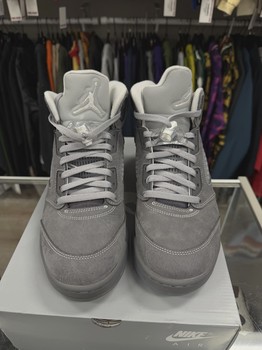 Air Jordan 5 Retro Wolf Grey (2026) • Pre-Owned [9077] - view 4