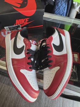 Air Jordan 1 Retro Low Original Chicago (2025) • Pre-Owned [9594] - view 2