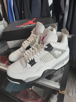 Air Jordan 4 Retro White Cement (2025) • Pre-Owned [0621] - view 2