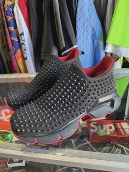 Christian Louboutin Spikes No Box 44.5 • Pre-Owned [8412] - view 2