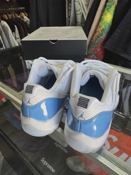 Air Jordan 11 Retro Low University Blue (2026) • Pre-Owned [1876] - view 4