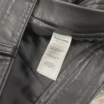 Supreme Leather Double Knee Painter Shorts • Pre-Owned [9710] - view 2