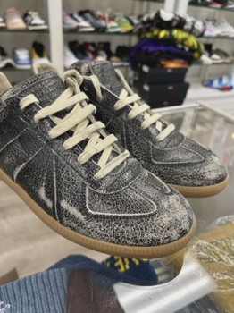 Maison Margiela Replica Black White Distressed No Box • Pre-Owned [3001] - view 3