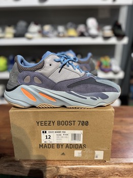 adidas Yeezy Boost 700 Carbon Blue - Pre-Owned - view 2
