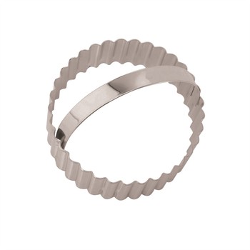 FLUTED ROUND STAINLESS STEEL CUTTER WITH HANDLE