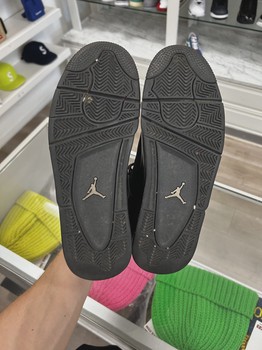 Air Jordan 4 Retro Black Cat (2020) • Pre-Owned [8680] - view 2