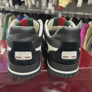 Gucci Low Top Black • Pre-Owned [5196] - view 5