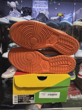 Nike SB Dunk Low Concepts Orange Lobster  • Pre-Owned [8599] - view 2