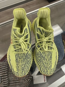 adidas Yeezy Boost 350 V2 Semi Frozen Yellow No box  • Pre-Owned [5033] - view 3
